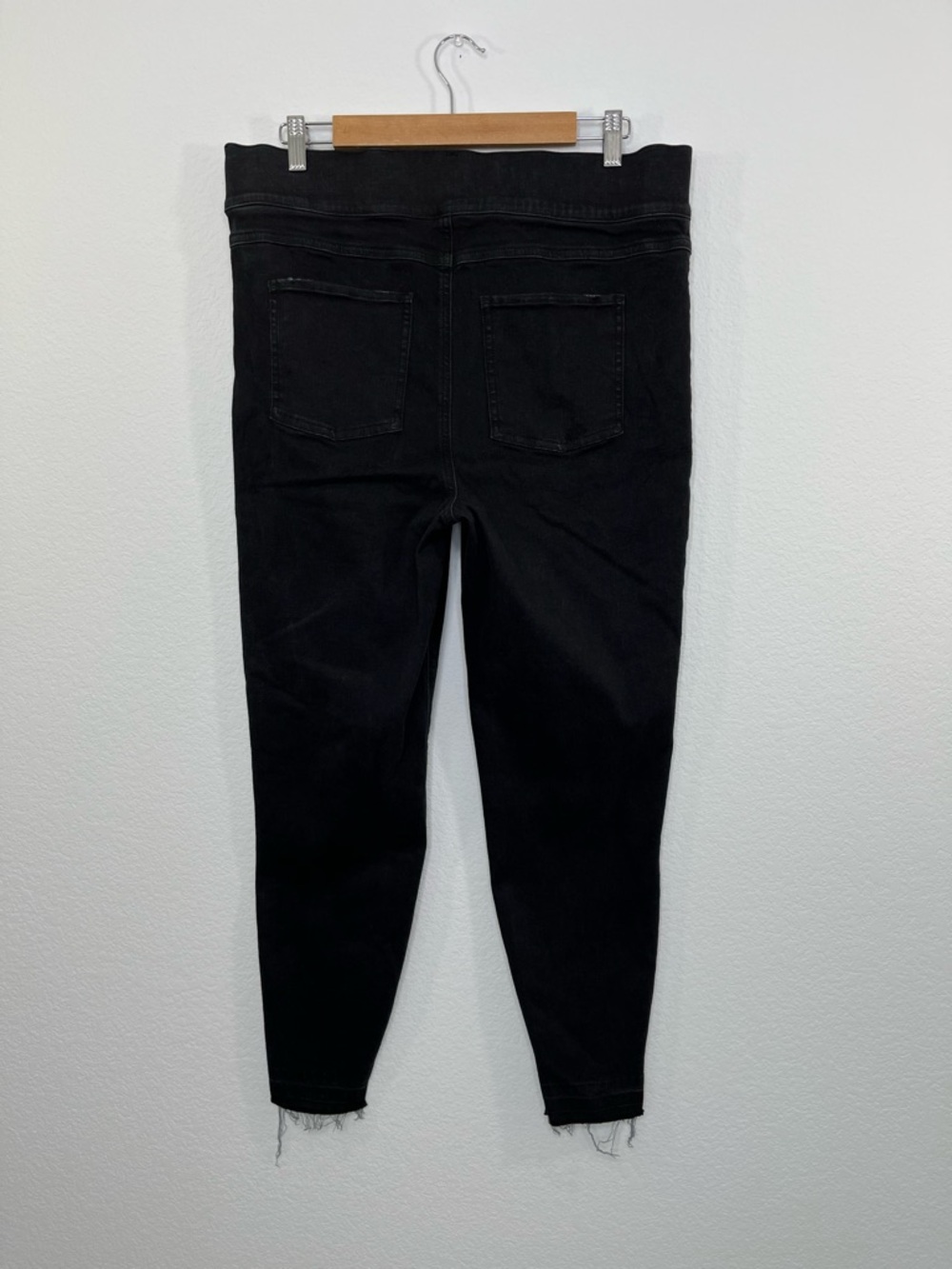 Spanx Distressed Skinny Jeans‎ Pull On Women’s 1X Black Stretch 20213P - Picture 5 of 10